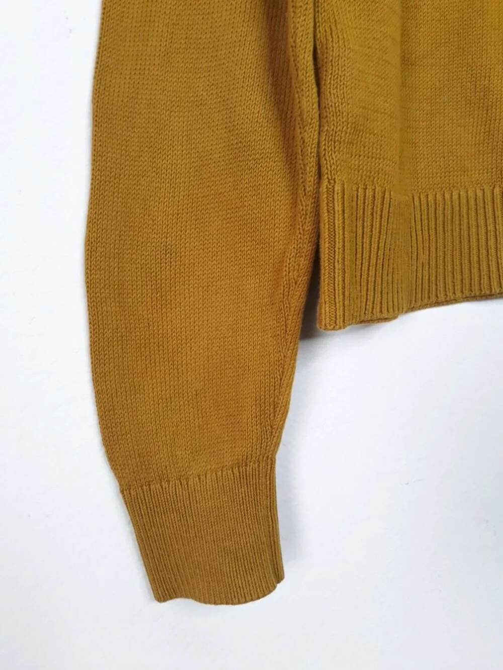 Everlane Sweater Crewneck 100% Cotton Gold Minimalist Clean Girl  XS
